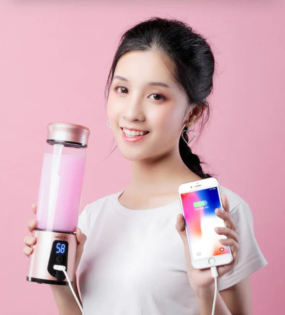 Mini Rechargeable Juicer and Blender Cup