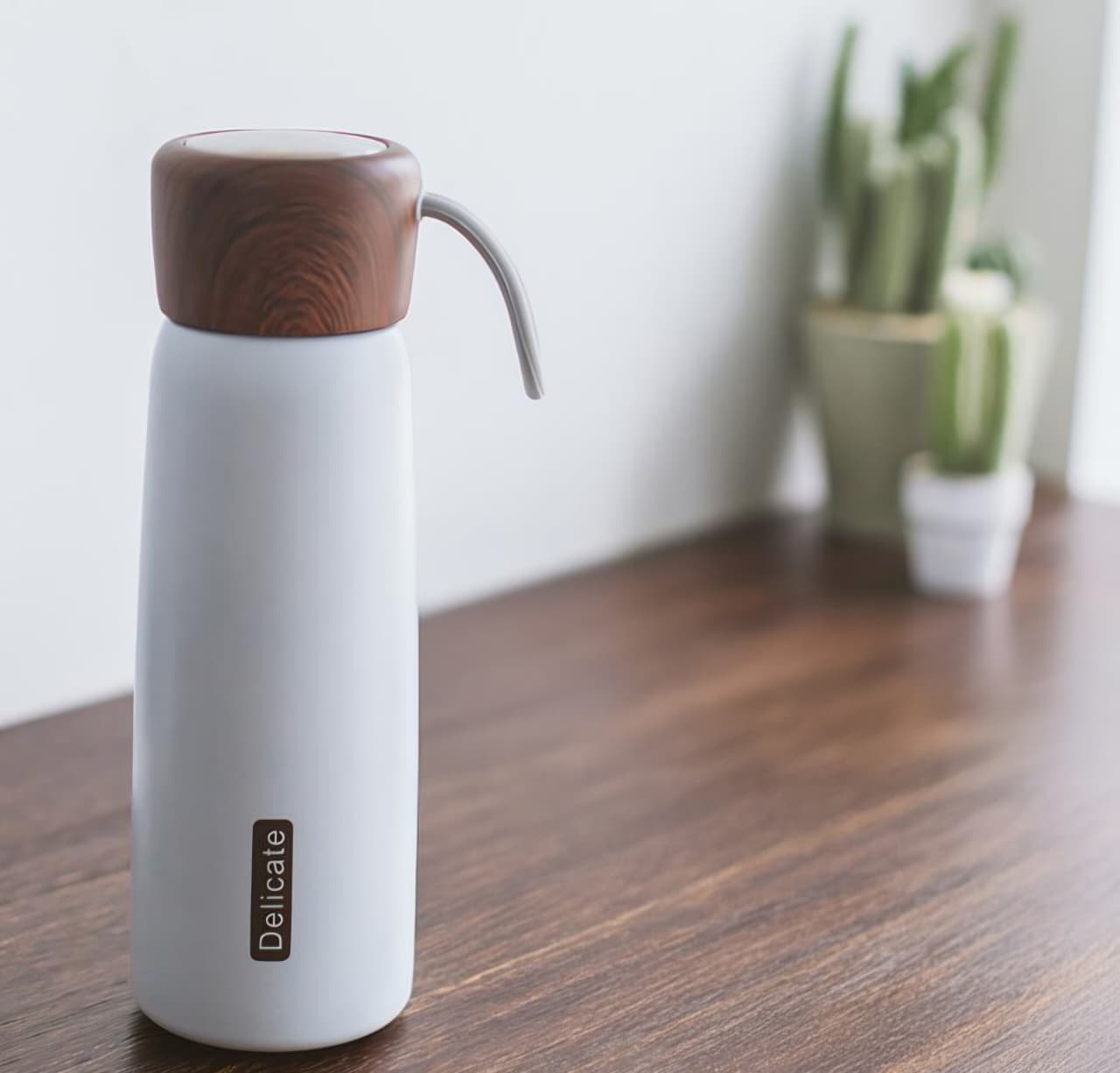 Delicate-Stainless Steel Insulated Water Bottle