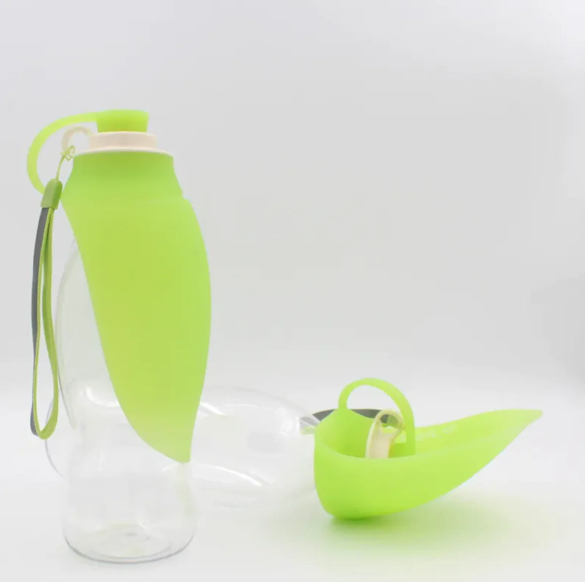 Portable Pet Water Bottle - Leaf shape